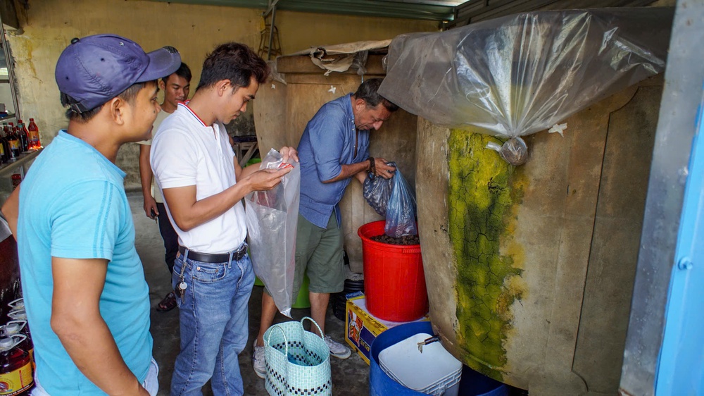 For this Frenchman living in Vietnam, fish sauce is gold- Ảnh 3.