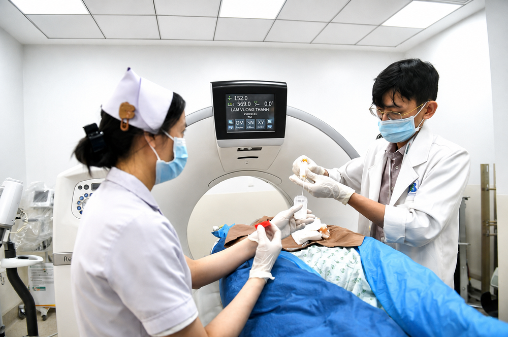 Y tế TP.HCM đổi mới cấu trúc hệ thống y tế hướng tới người dân năm 2026 - Ảnh 16.