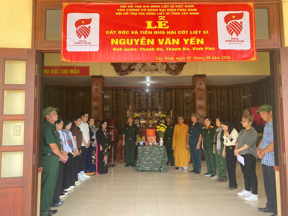 Chuyến tàu Thống Nhất hôm nay có liệt sĩ về quê cha đất tổ Phú Thọ sau gần 60 năm vào chiến trường miền Nam - Ảnh 9.