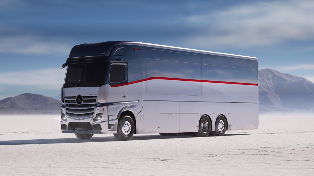 Motorhome M của Dembell (Hungary) được phát triển dựa trên khung gầm xe tải Mercedes-Benz Actros Gigaspace 2016. Large Garage là bản cao cấp nhất