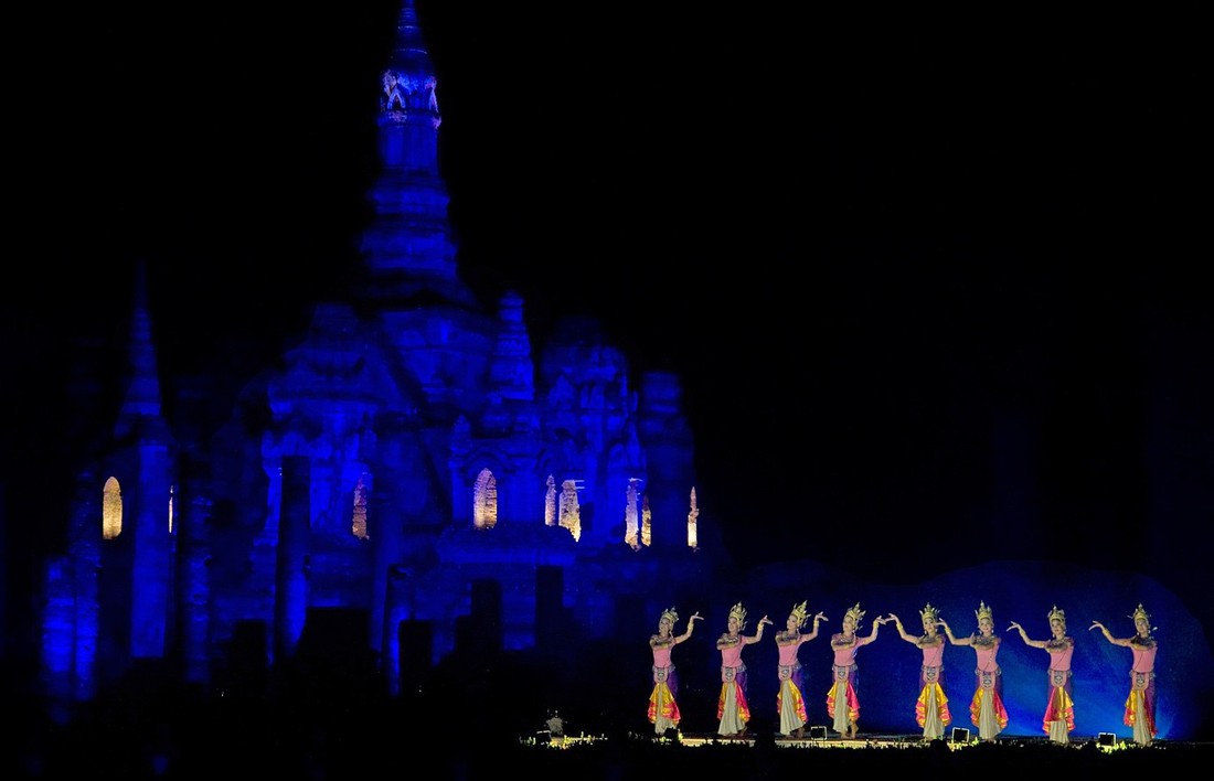 Loi Krathong - lễ hội cổ và lung linh nhất của Thái Lan - Ảnh 4.