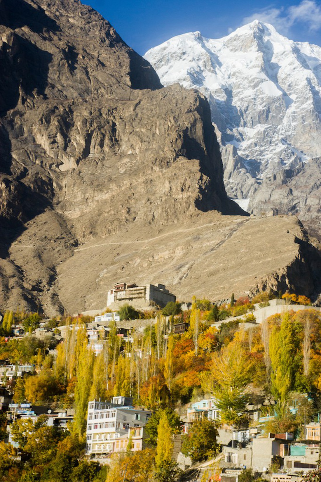 Huyền thoại mùa thu ở Hunza - miền Bắc Pakistan - Ảnh 9.