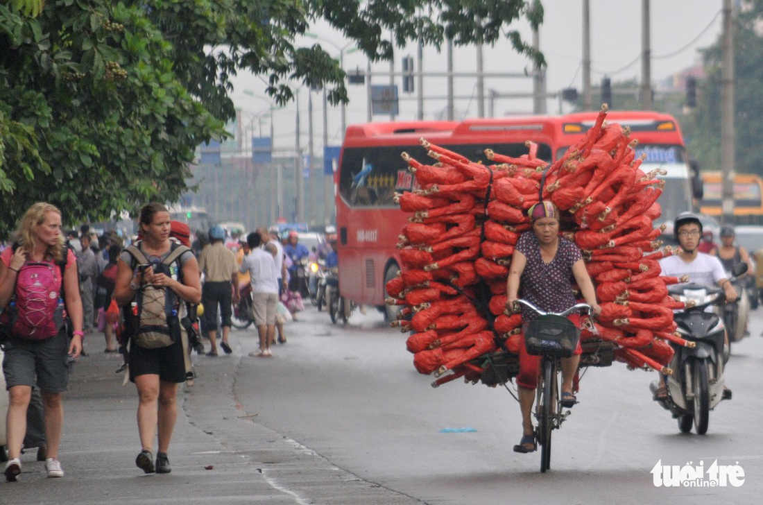 Đốt tiền triệu vào vàng mã - Ảnh 20.