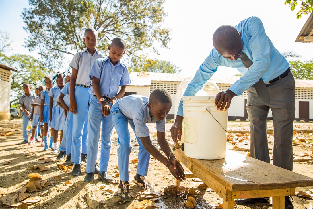 Những hình ảnh sống động từ Haiti - Ảnh 7.