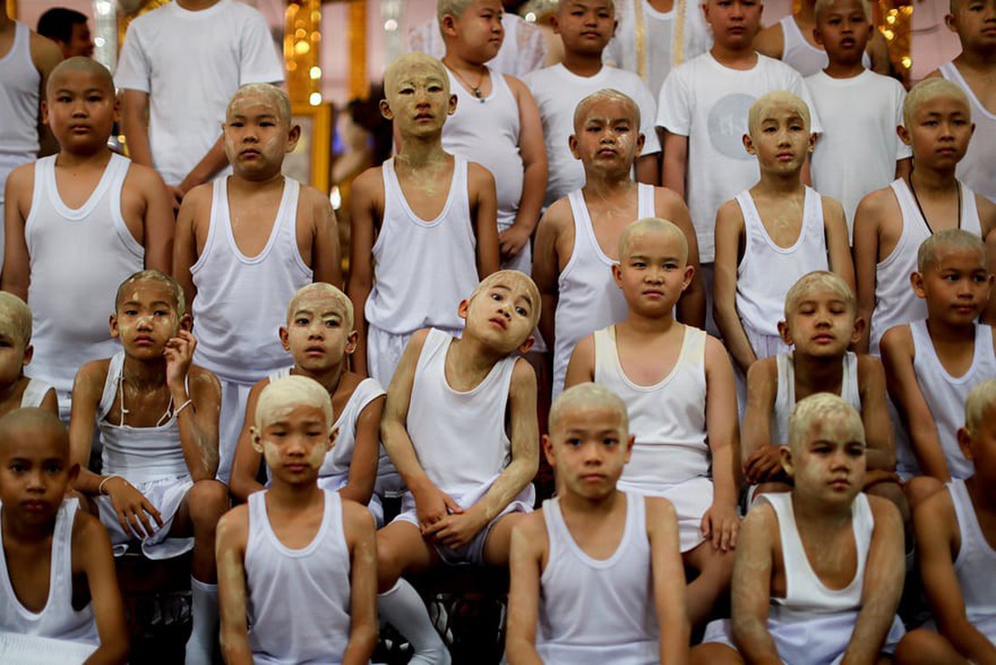 Nghi lễ ‘Quy y cửa Phật’ của những cậu bé xinh như hoa ở Thái Lan - Ảnh 4. Nghi lễ ‘Quy y cửa Phật’ của những cậu bé xinh như hoa ở Thái Lan - Ảnh 4.