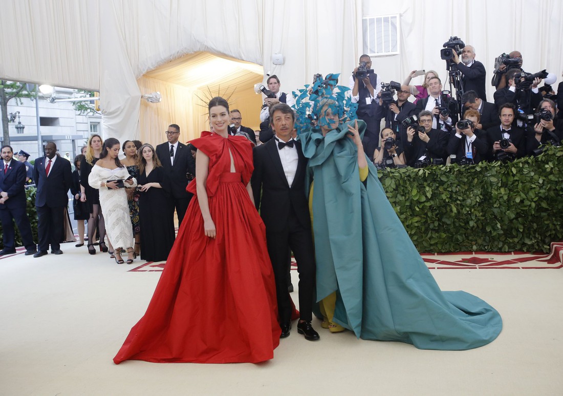 Tay chơi Rihanna, Madonna, Katy Perry... ở Met Gala 2018 - Ảnh 11.