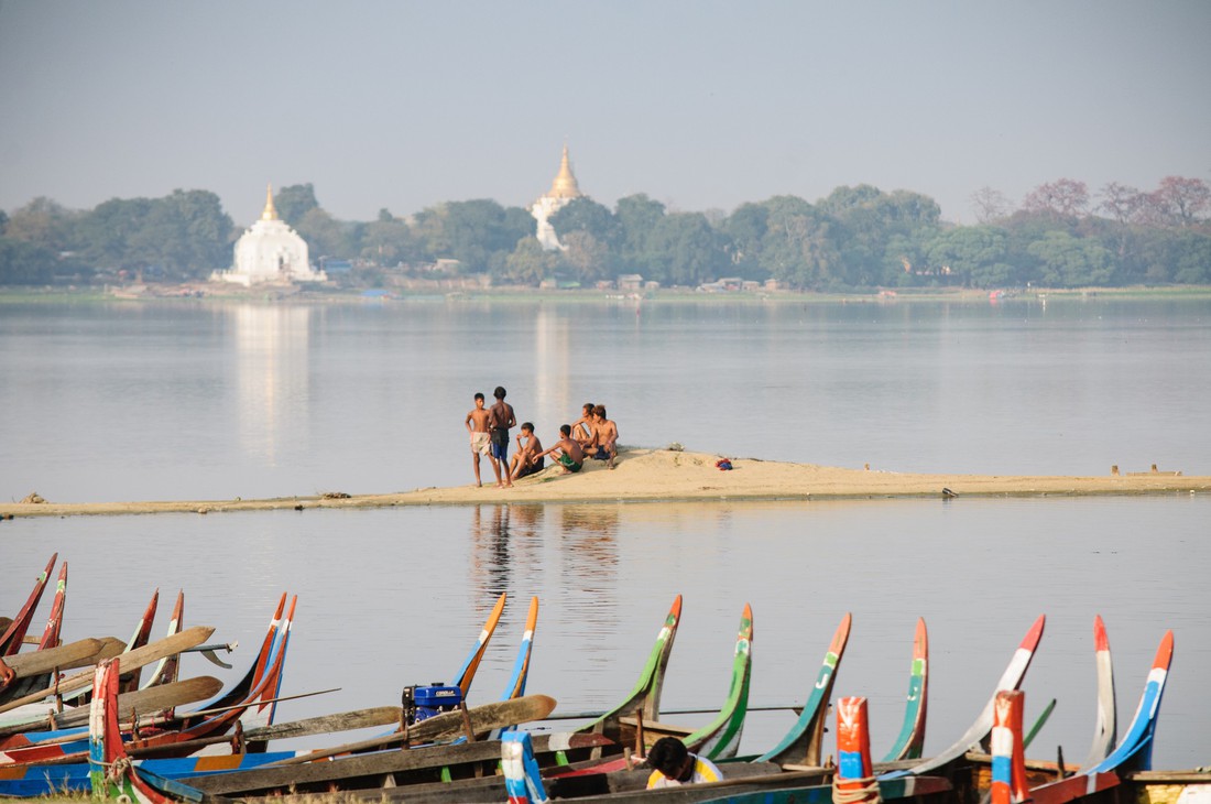 Đi Mandalay ngắm hoàng hôn ở cầu U Bein - Ảnh 3.