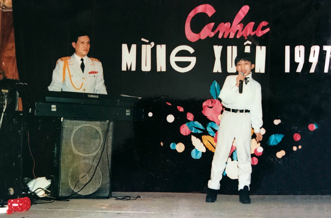 Giao thừa 14 tuổi hội ngộ ba mẹ ở nước Nga - Ảnh 2. Giao thừa 14 tuổi hội ngộ ba mẹ ở nước Nga - Ảnh 2.