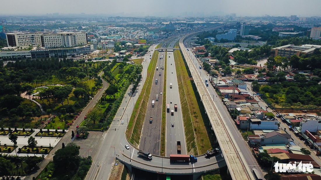 Chính thức thông xe nút giao Đại học Quốc gia, dân bớt nỗi lo kẹt xe - Ảnh 5.