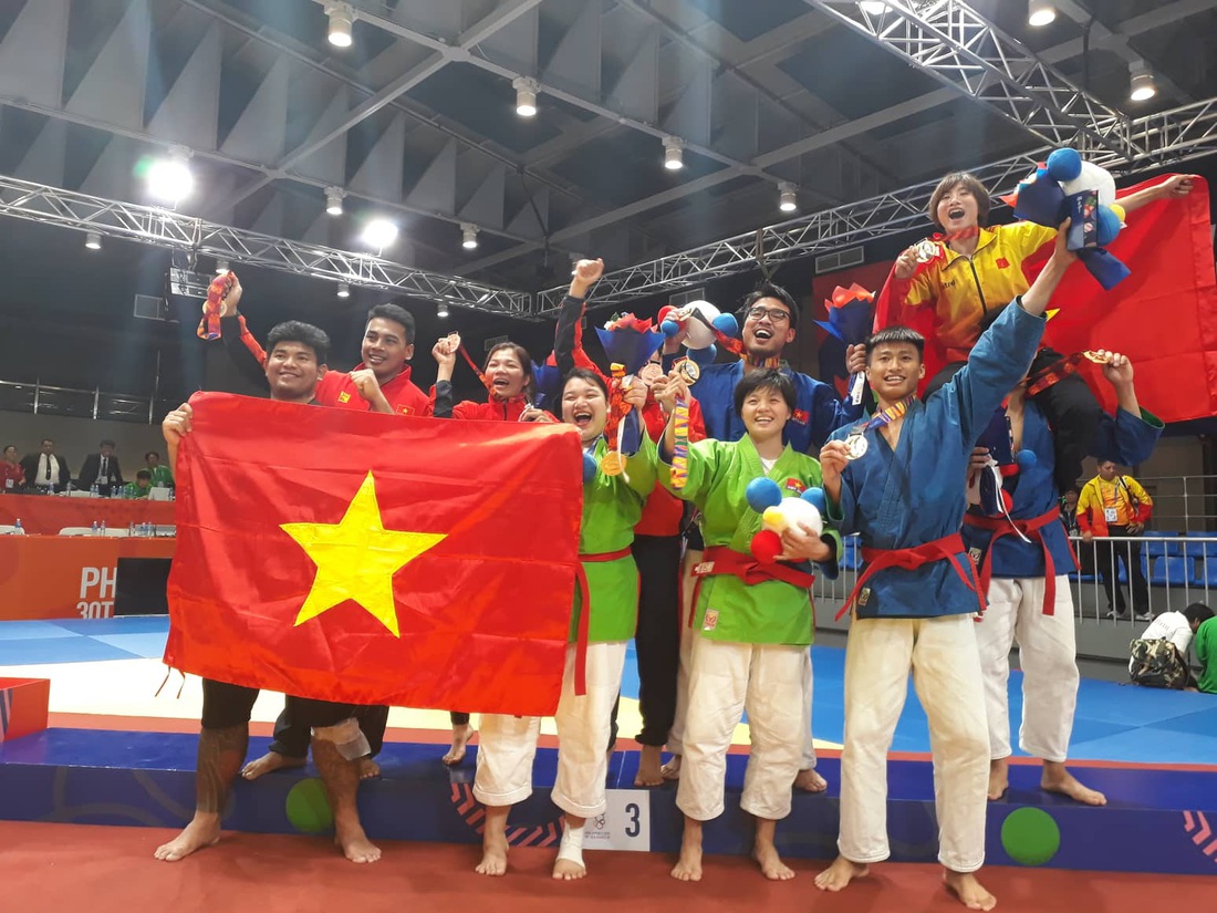 SEA Games 30 ngày 2-12: ‘Ngày vàng’ của Kurash, ‘ngày bạc’ của võ gậy - Ảnh 1.