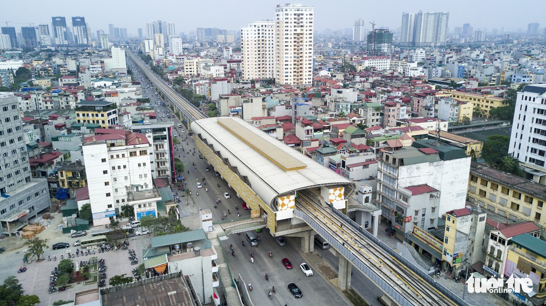 6 tháng rồi mà nhà ga đường sắt Cát Linh - Hà Đông nơi ngổn ngang, nơi ngập rác - Ảnh 13.