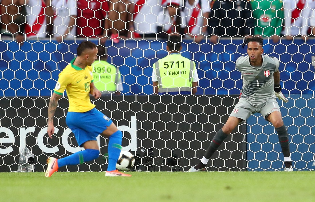 Tuyển Brazil tưng bừng mừng ngôi vương ở Copa America 2019 - Ảnh 1.