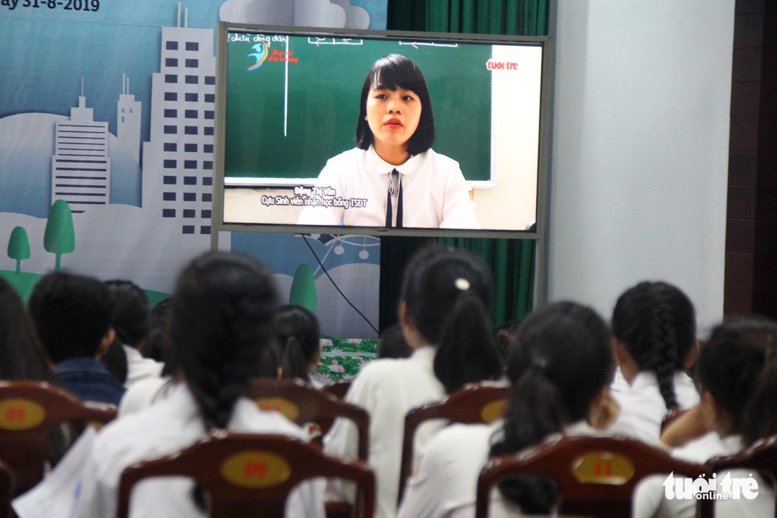 Xin đừng cảm ơn chúng tôi, mà hãy đền đáp tương lai - Ảnh 8.