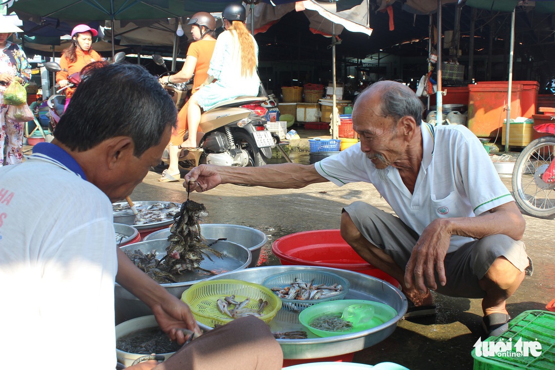 Một ngày bình dị của anh hùng phi công huyền thoại bắn rơi 7 máy bay Mỹ - Ảnh 16.