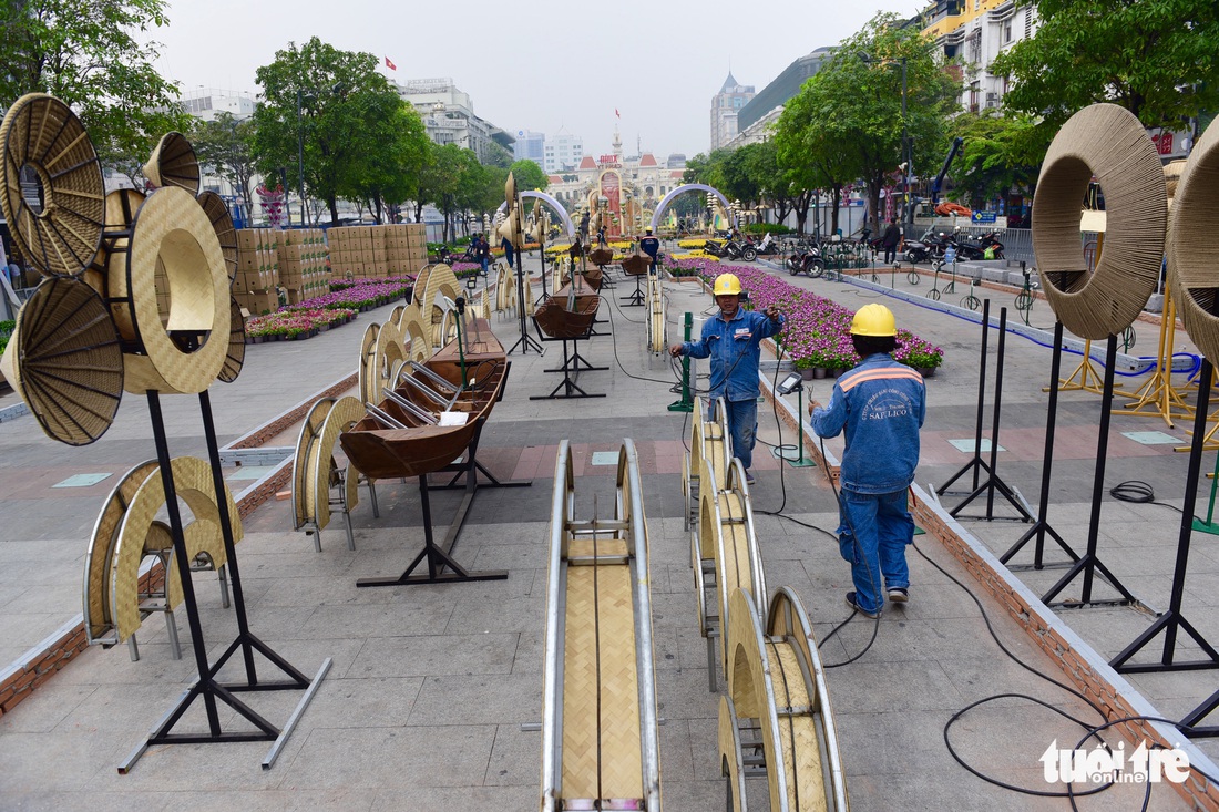 Đường hoa Nguyễn Huệ 2020 dự kiến xong từ 26 Tết - Ảnh 3. Đường hoa Nguyễn Huệ 2020 dự kiến xong từ 26 Tết - Ảnh 3.