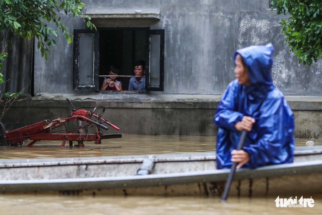 Vào ngôi làng 10 ngày gánh 3 trận lũ - Ảnh 10.