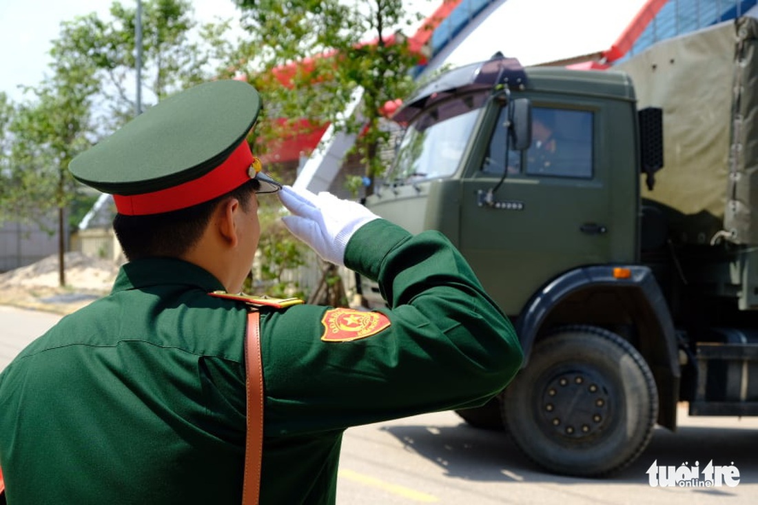 Lễ truy điệu 22 chiến sĩ Đoàn Kinh tế quốc phòng 337: Tiễn các anh về với quê nhà - Ảnh 5.