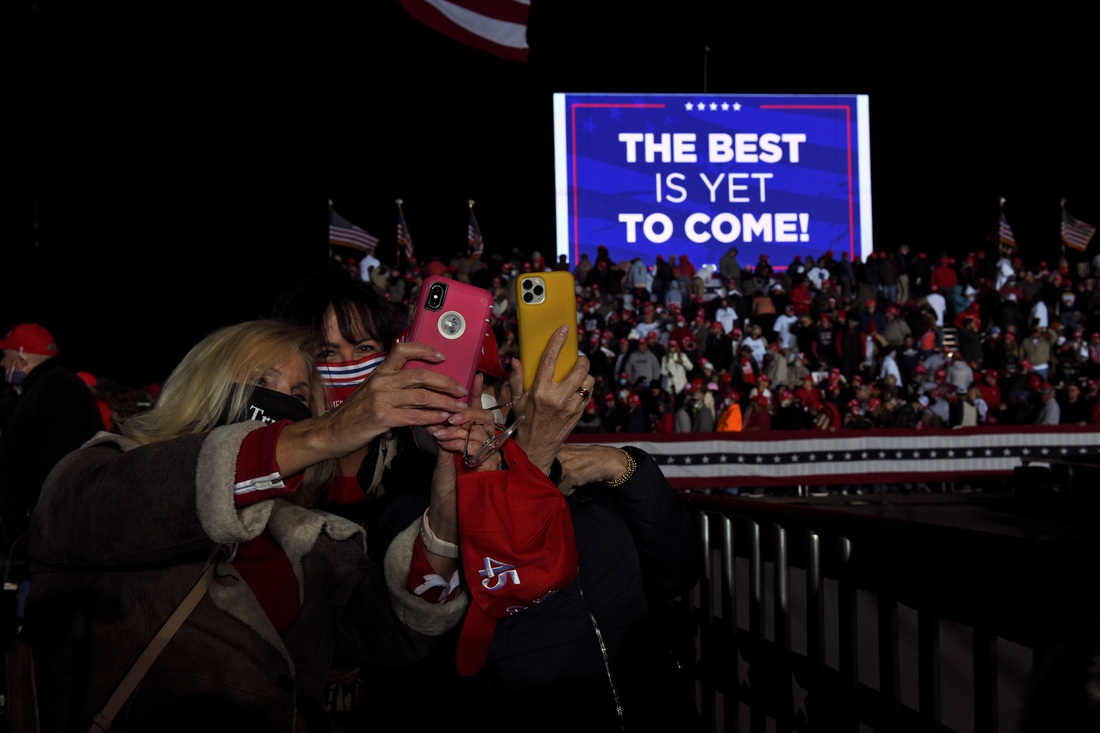 Vì sao ông Trump thu hút đám đông ủng hộ hơn ông Biden? - Ảnh 4.