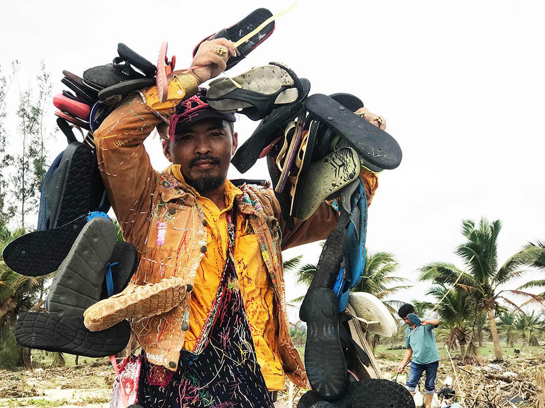 Thân phận qua những chiếc dép - Ảnh 8.