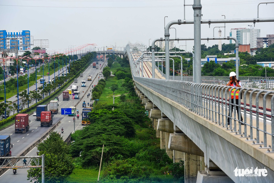 Cận cảnh các nhà ga trên cao tuyến metro Bến Thành - Suối Tiên - Ảnh 11.