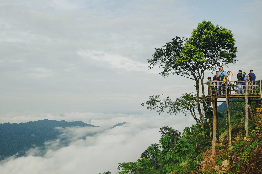 Hang Kia - thiên đường đón hàng trăm người dậy sớm - Ảnh 3.