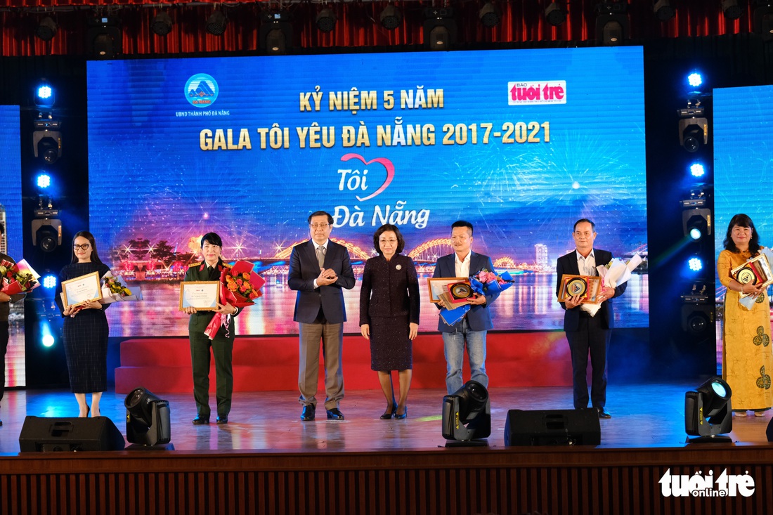 Tôi yêu Đà Nẵng: Trong gian khó càng dang rộng vòng tay che chở nhau - Ảnh 7.