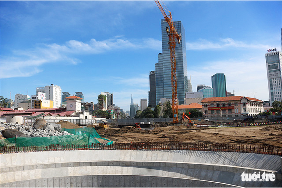 Những ngày cuối năm hối hả ở công trường nhà ga metro Bến Thành - Ảnh 6.