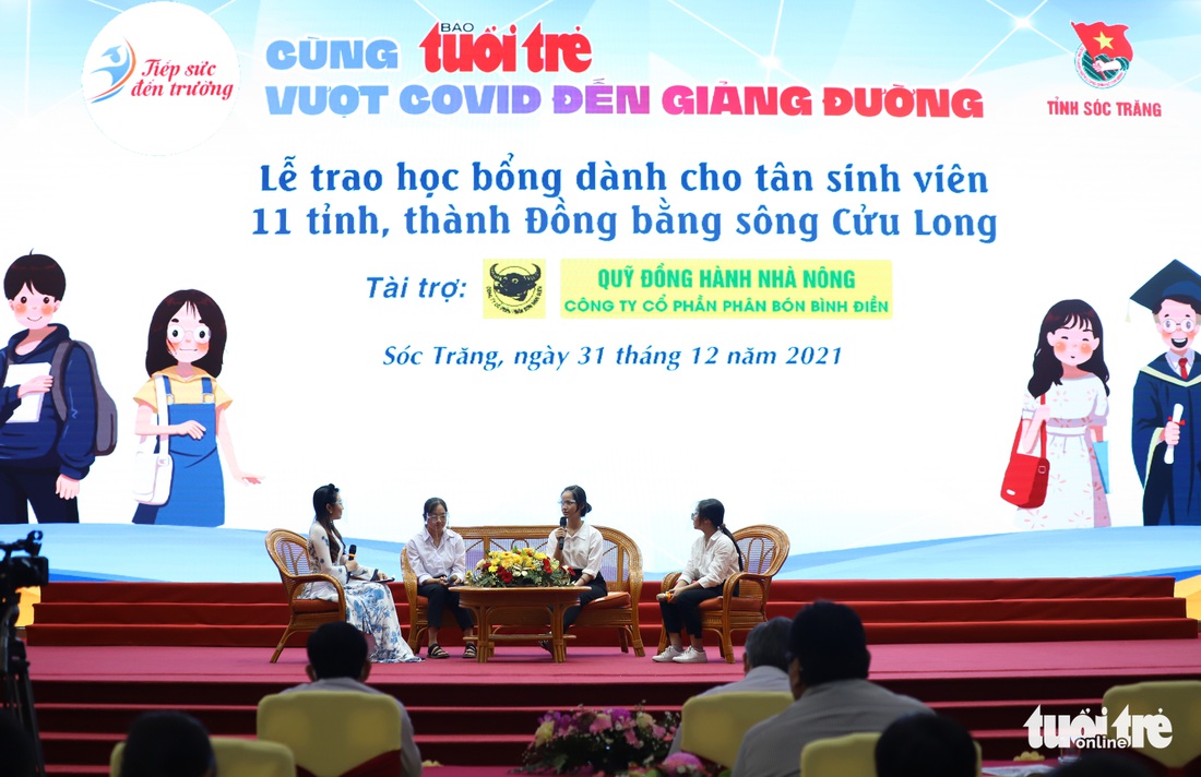 Tiếp sức đến trường đến với tân sinh viên khó khăn, nghị lực phi thường ở ĐBSCL - Ảnh 7.