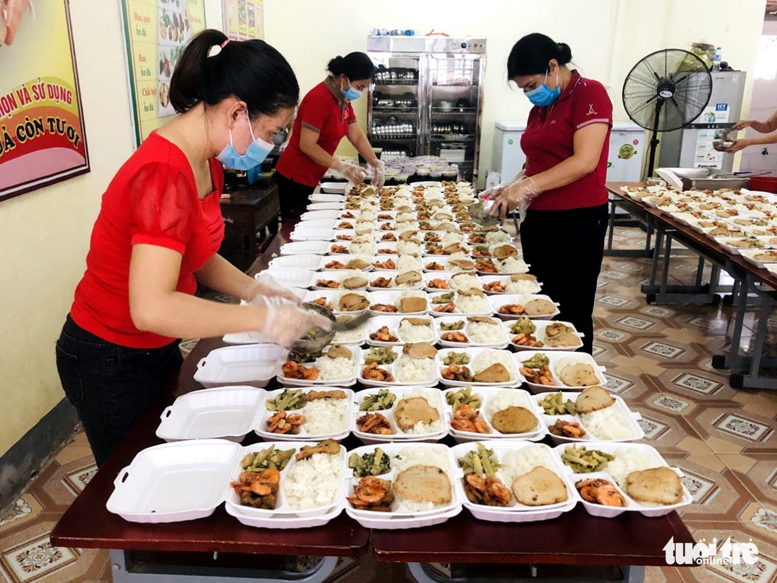 Em chỉ có mớ rau vườn với 50.000 tiền bắt cua đồng hồi sáng - Ảnh 7. Em chỉ có mớ rau vườn với 50.000 tiền bắt cua đồng hồi sáng - Ảnh 7.