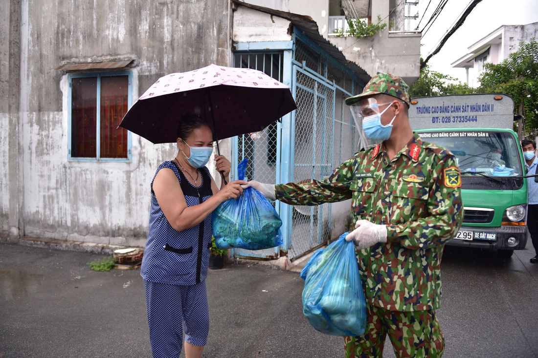 Kịp lo lương thực cho dân - Ảnh 2.