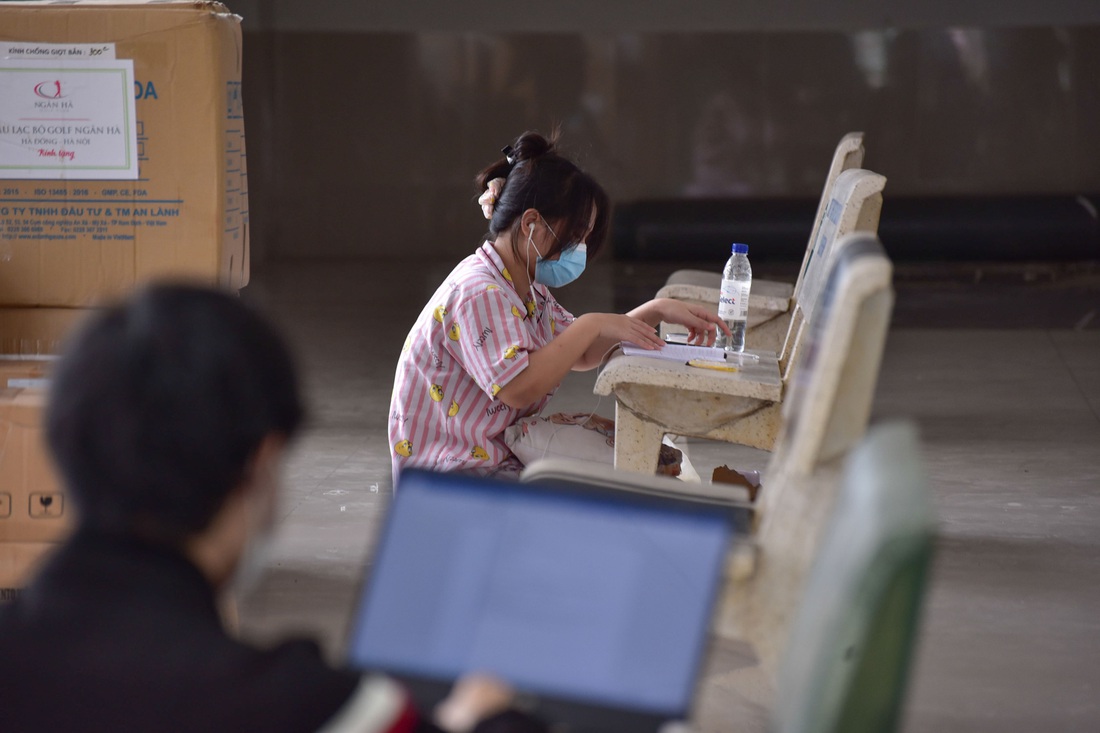 Phòng học dã chiến mùa tựu trường - Ảnh 5. Phòng học dã chiến mùa tựu trường - Ảnh 5.