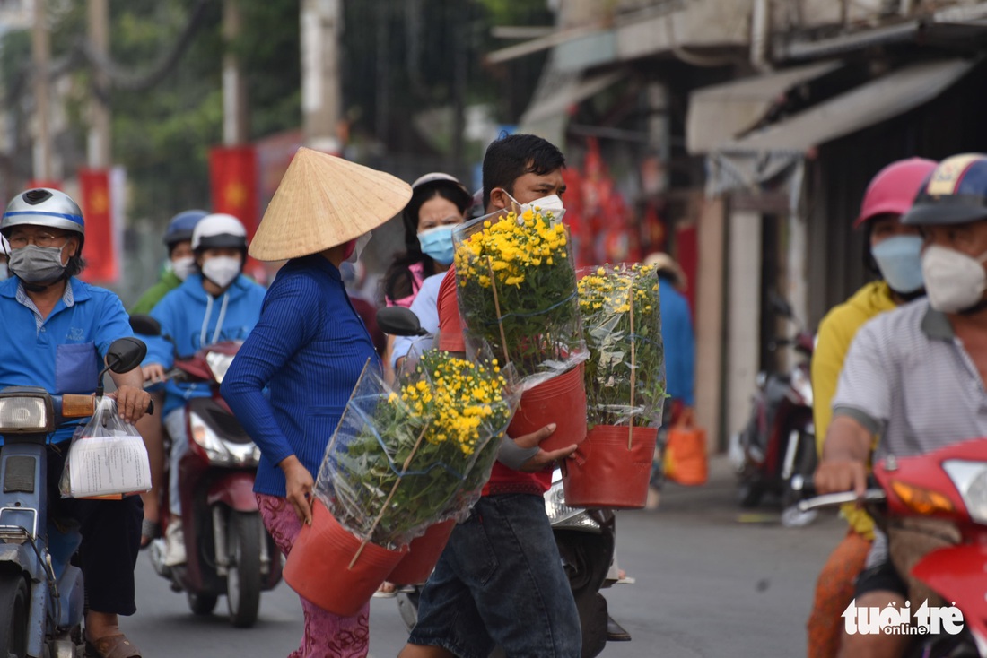 Sắc xuân đã về trên bến Bình Đông - Ảnh 2. Sắc xuân đã về trên bến Bình Đông - Ảnh 2.