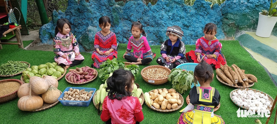 Sắc màu văn hóa Tết trong sân trường - Ảnh 6. Sắc màu văn hóa Tết trong sân trường - Ảnh 6.