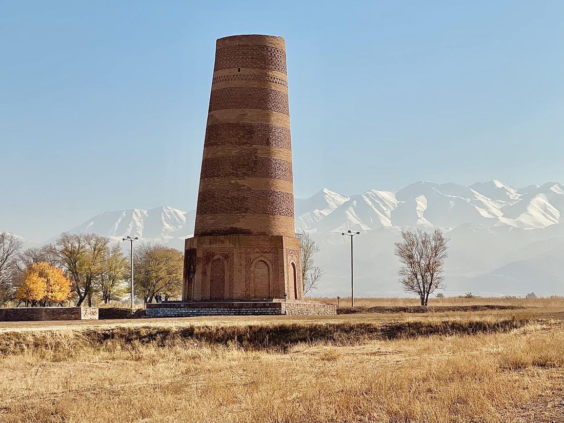 Theo chân du khách Việt ngắm thu vàng trên con đường tơ lụa từ Kazakhstan đến Kyrgyzstan - Ảnh 20.