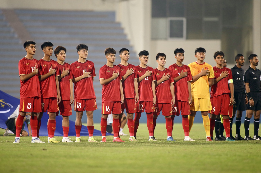 U17 Việt Nam thắng đậm trong ngày ra quân vòng loại U17 châu Á 2023 - Ảnh 1.