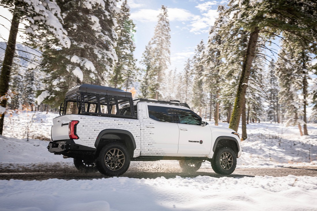 SUV và bán tải Toyota sắp có bản độ chính hãng, người mua bớt lo không đăng kiểm được - Ảnh 2. SUV và bán tải Toyota sắp có bản độ chính hãng, người mua bớt lo không đăng kiểm được - Ảnh 2.