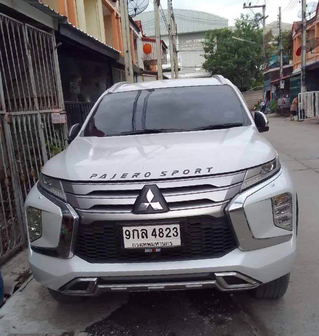 Đội đua Việt Nam lái xe vượt hơn 1.000km sang Thái Lan - Ảnh 4. Đội đua Việt Nam lái xe vượt hơn 1.000km sang Thái Lan - Ảnh 4.