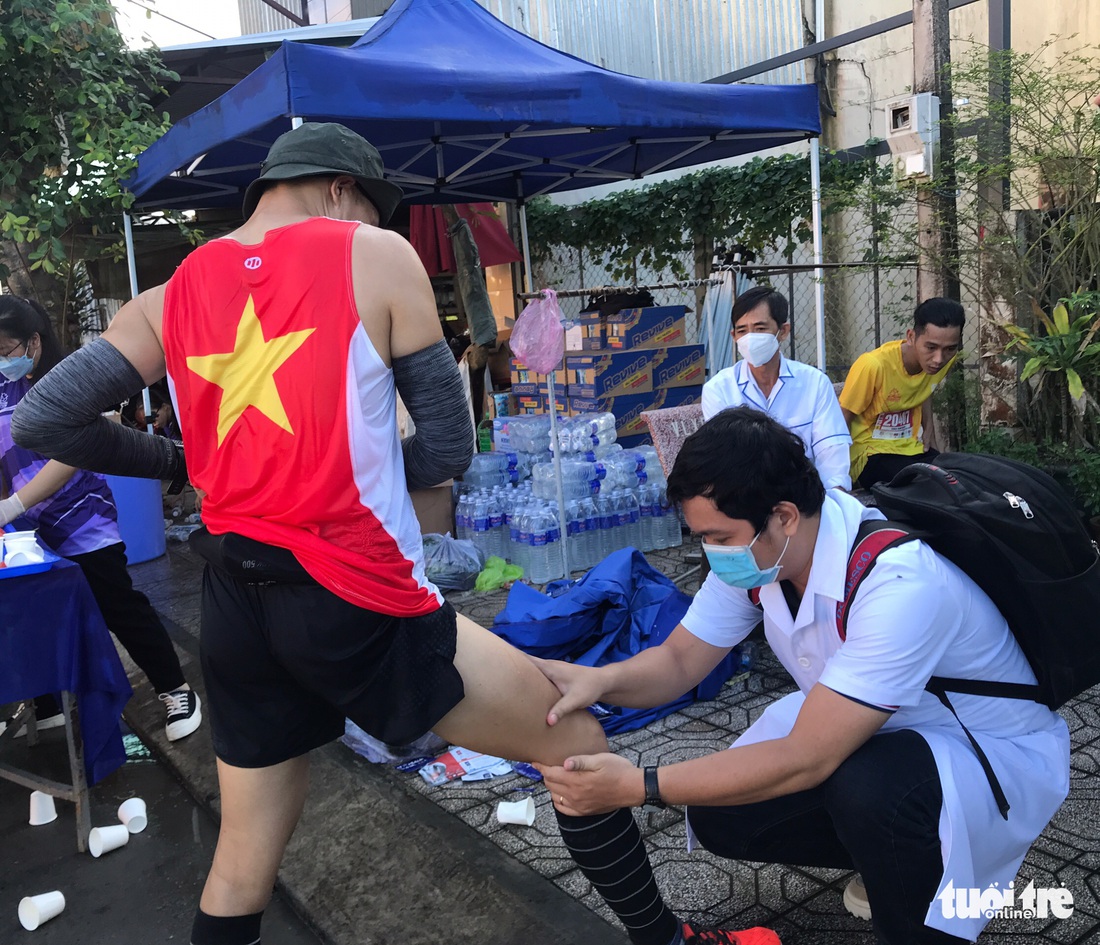 Giải Marathon đất sen hồng, vui khỏe là chính - Ảnh 10.