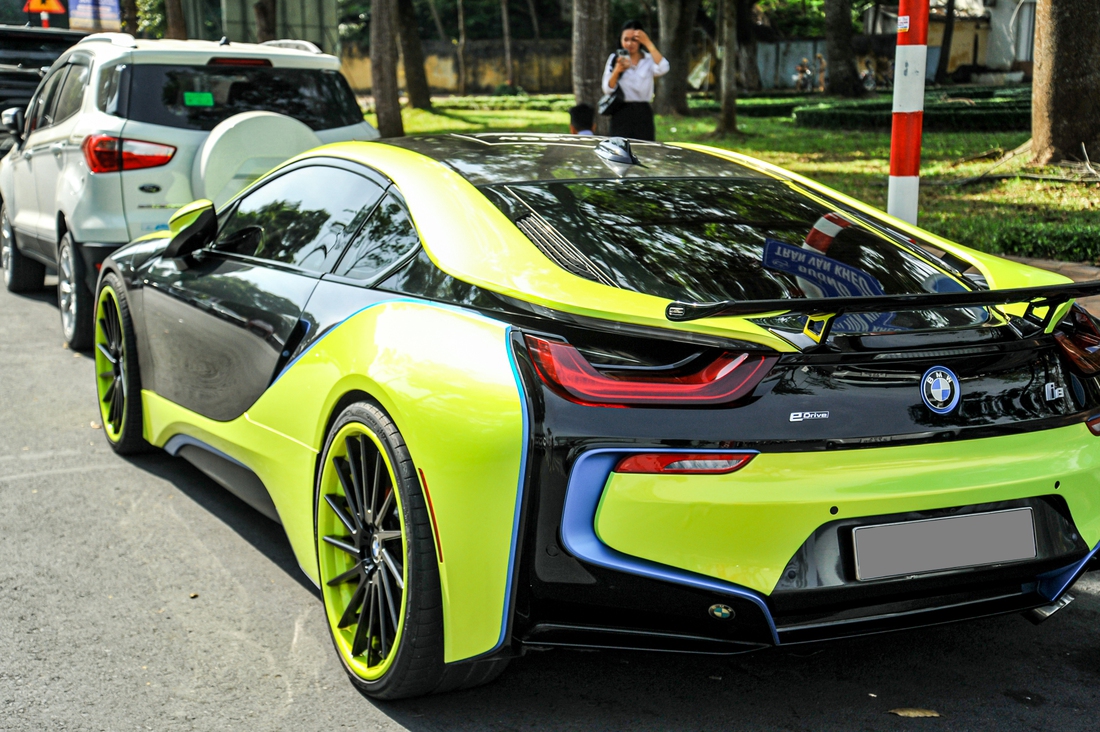 Dàn siêu xe, mô tô hàng chục tỉ đồng tụ họp tại Cần Thơ: Nhiều xe vang bóng một thời - Ảnh 9.