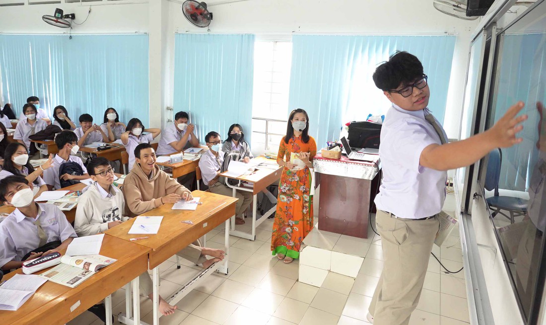 Thay đổi tổ hợp môn lớp 10: Bộ cần hướng dẫn cụ thể hơn - Ảnh 1. Thay đổi tổ hợp môn lớp 10: Bộ cần hướng dẫn cụ thể hơn - Ảnh 1.