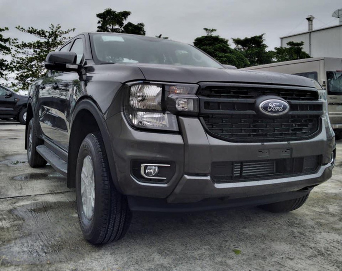 Ford Ranger 2023 lộ diện tại nhà máy Hải Dương - Ảnh 3.