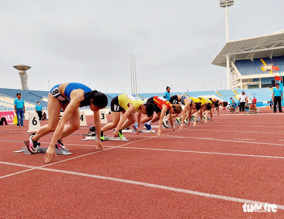 Vận hành hệ thống thi đấu điền kinh SEA Games 31, xuất hiện nhiều sự cố... gây cười! - Ảnh 7.