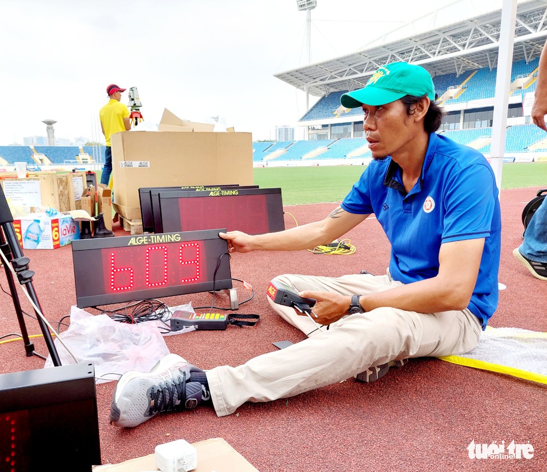 Vận hành hệ thống thi đấu điền kinh SEA Games 31, xuất hiện nhiều sự cố... gây cười! - Ảnh 5.