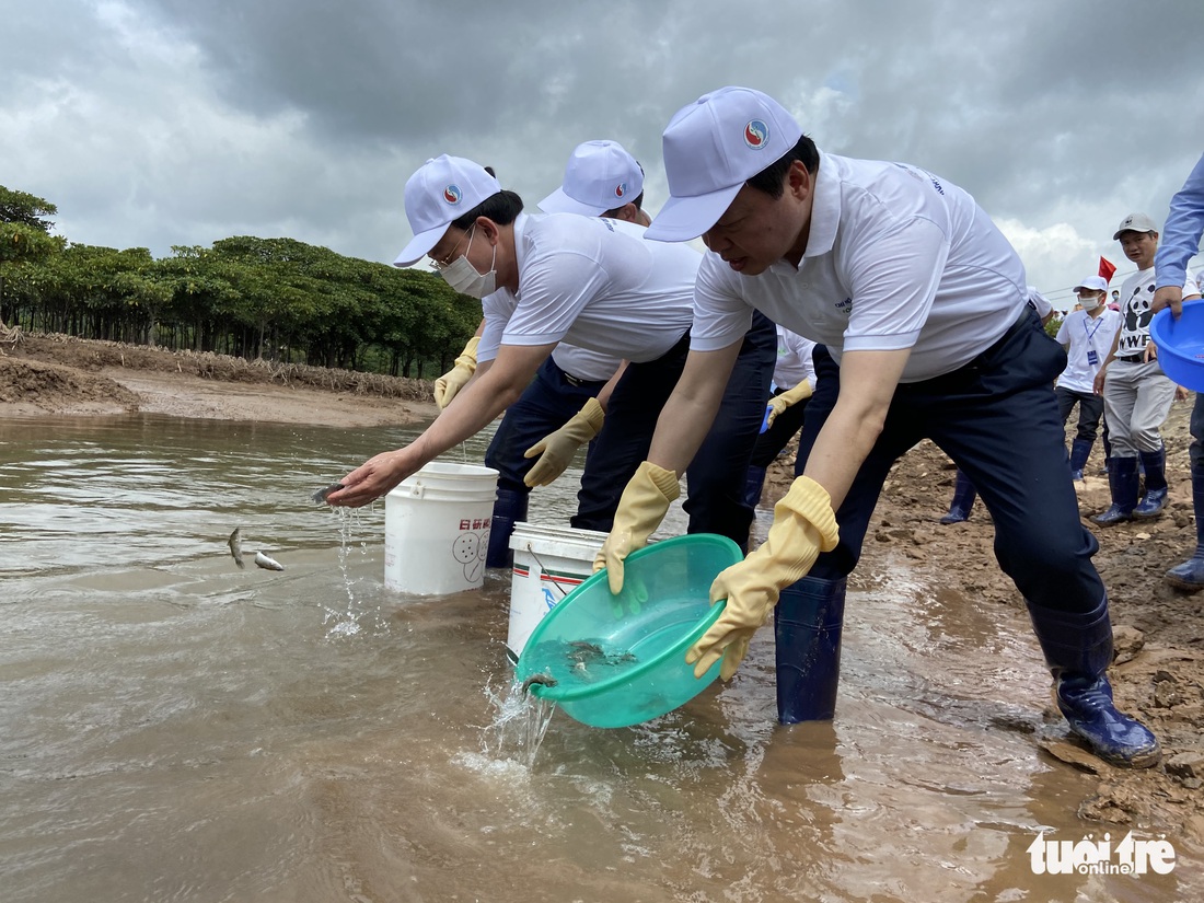 Bộ trưởng Trần Hồng Hà: ‘Cùng nhau hành động để chữa lành Trái đất’ - Ảnh 2.