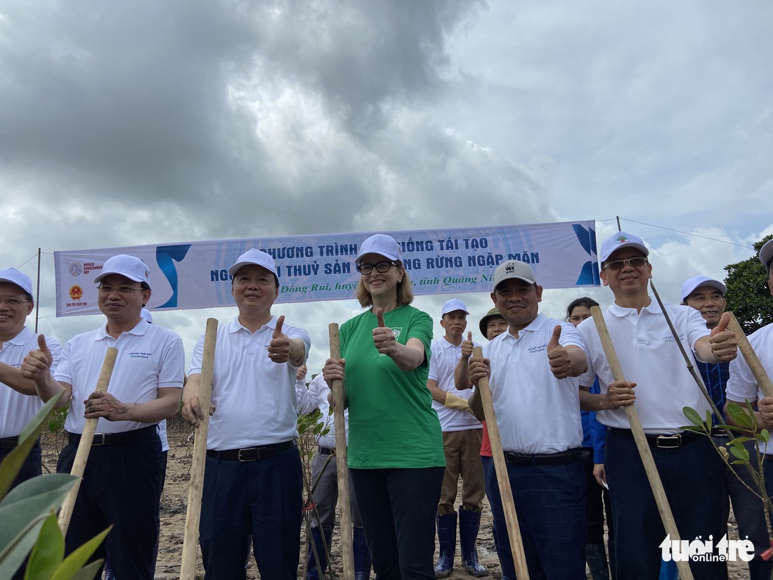 Bộ trưởng Trần Hồng Hà: ‘Cùng nhau hành động để chữa lành Trái đất’ - Ảnh 3.