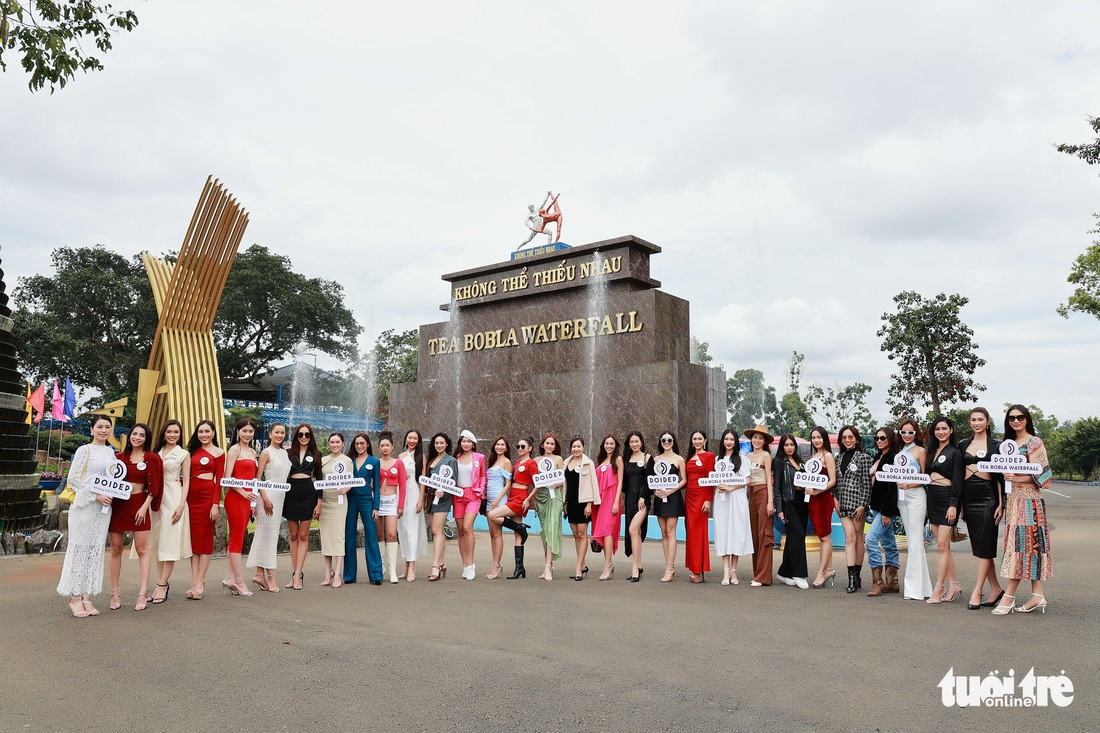 Dàn chân dài Hoa hậu Hoàn vũ khen Bobla là nàng thơ của đại ngàn - Ảnh 16.