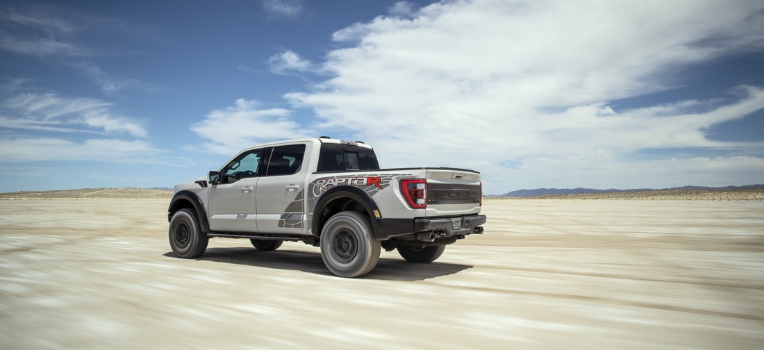 Ford F-150 Raptor R ra mắt: Bán tải có sức mạnh ngang siêu xe - Ảnh 12.