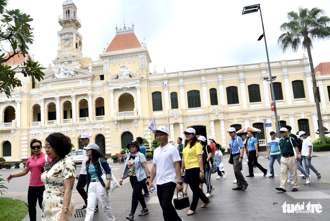 Du lịch dịp lễ 2-9: Độc đáo city tour tại TP.HCM - Ảnh 1.