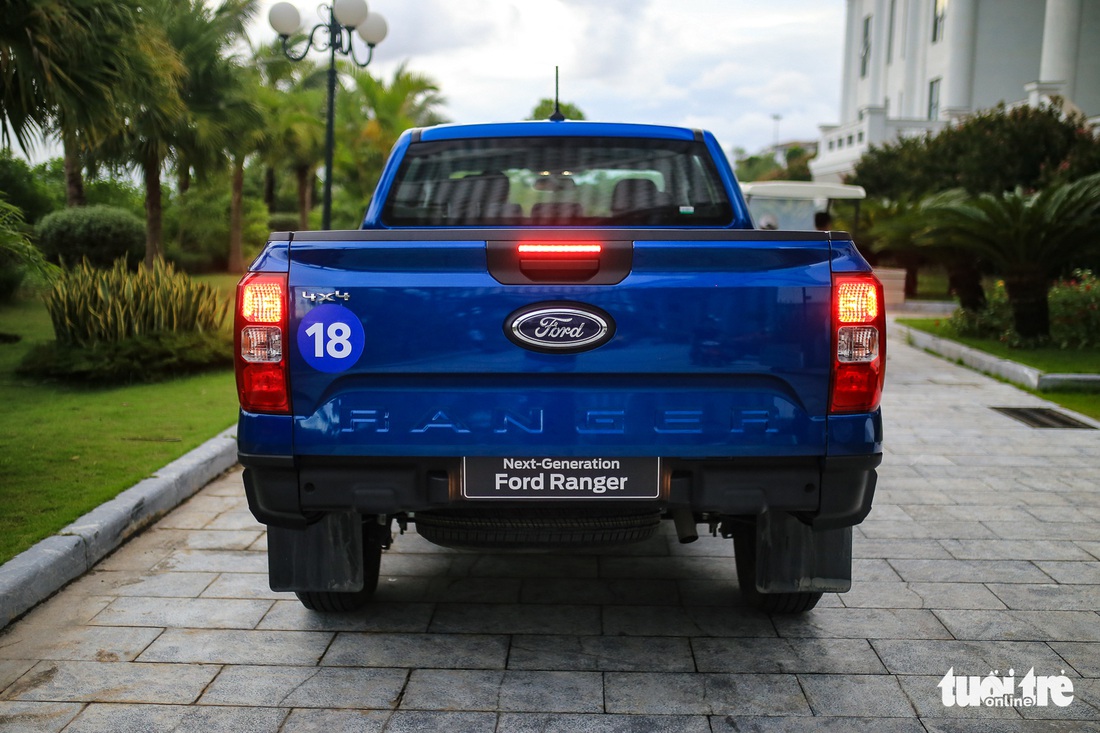 Chi tiết Ford Ranger XL 2023 - Bản rẻ nhất, dùng số sàn, giá 659 triệu đồng - Ảnh 5.