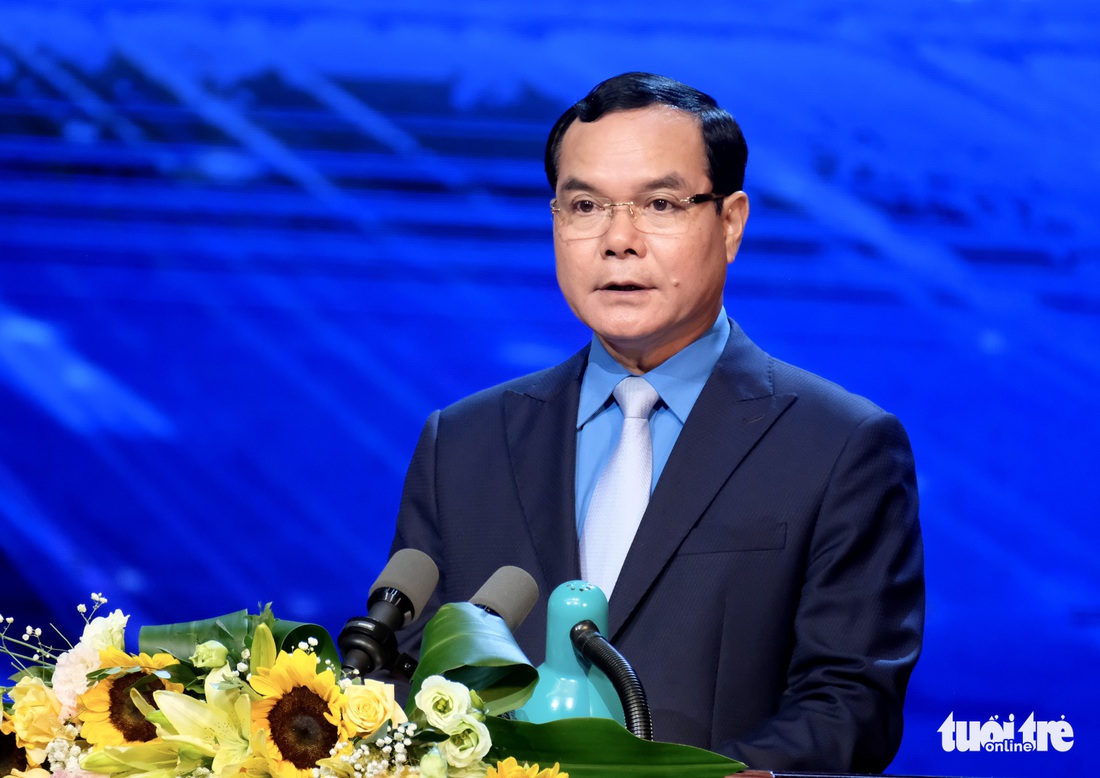 3 chiến sĩ phòng cháy chữa cháy được vinh danh trong chương trình Vinh quang Việt Nam 2022 - Ảnh 2.